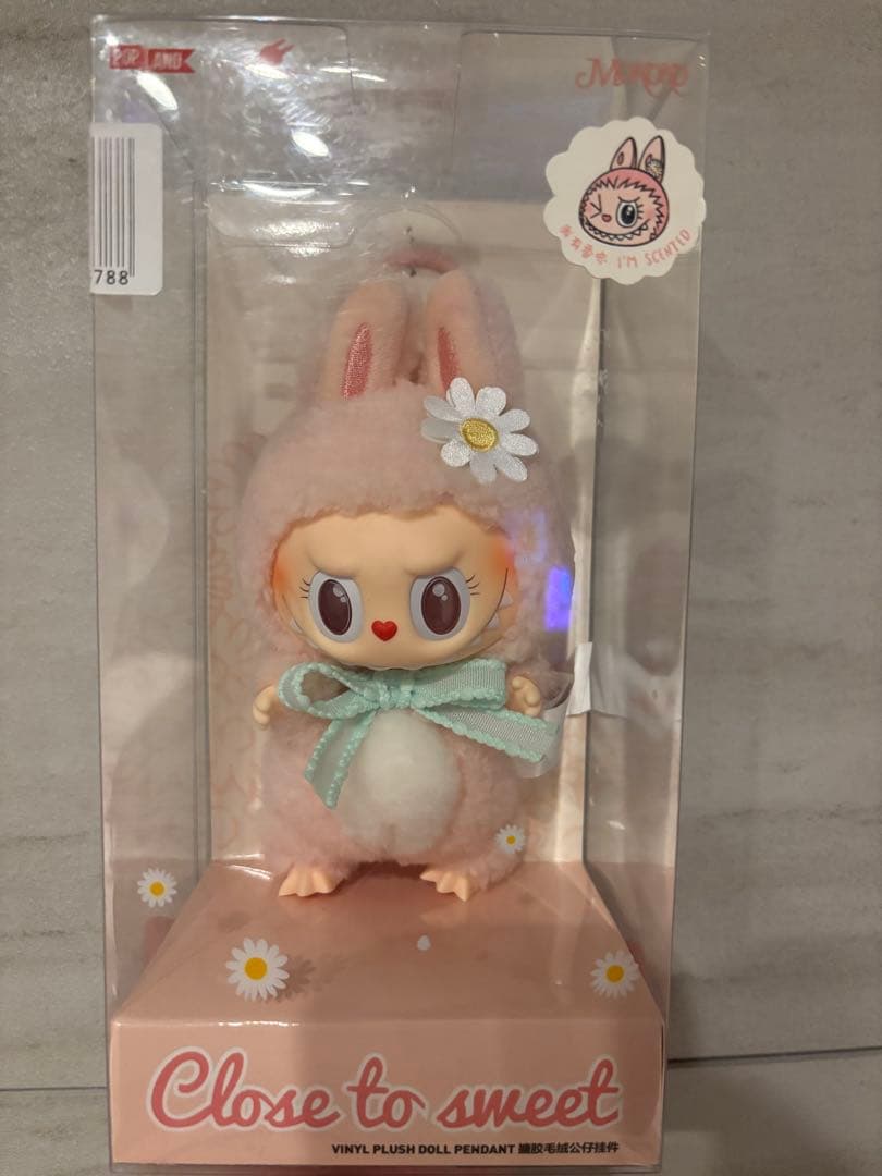 Labubu Mokoko Close to Sweet 【限定品】