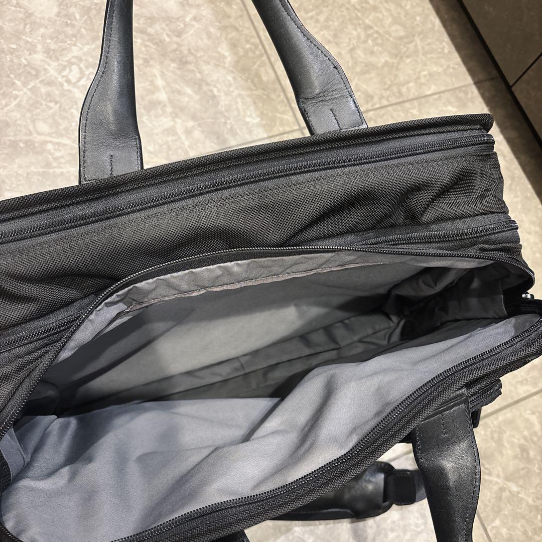 TUMI アルファ2 ビジネスバッグ 拡張機能 26141D2