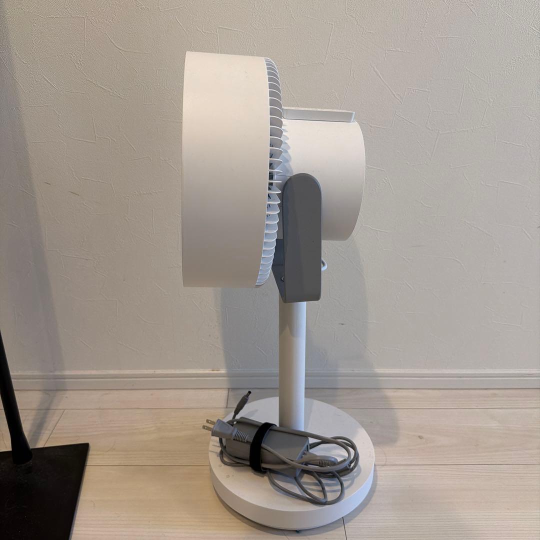 cado サーキュレーター　白