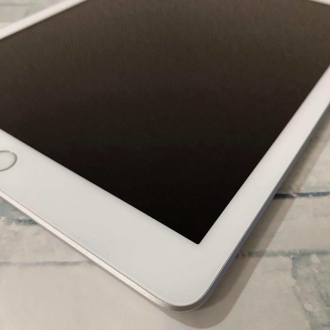 iPad 第6世代 SIMフリー 128GB 管理番号：269