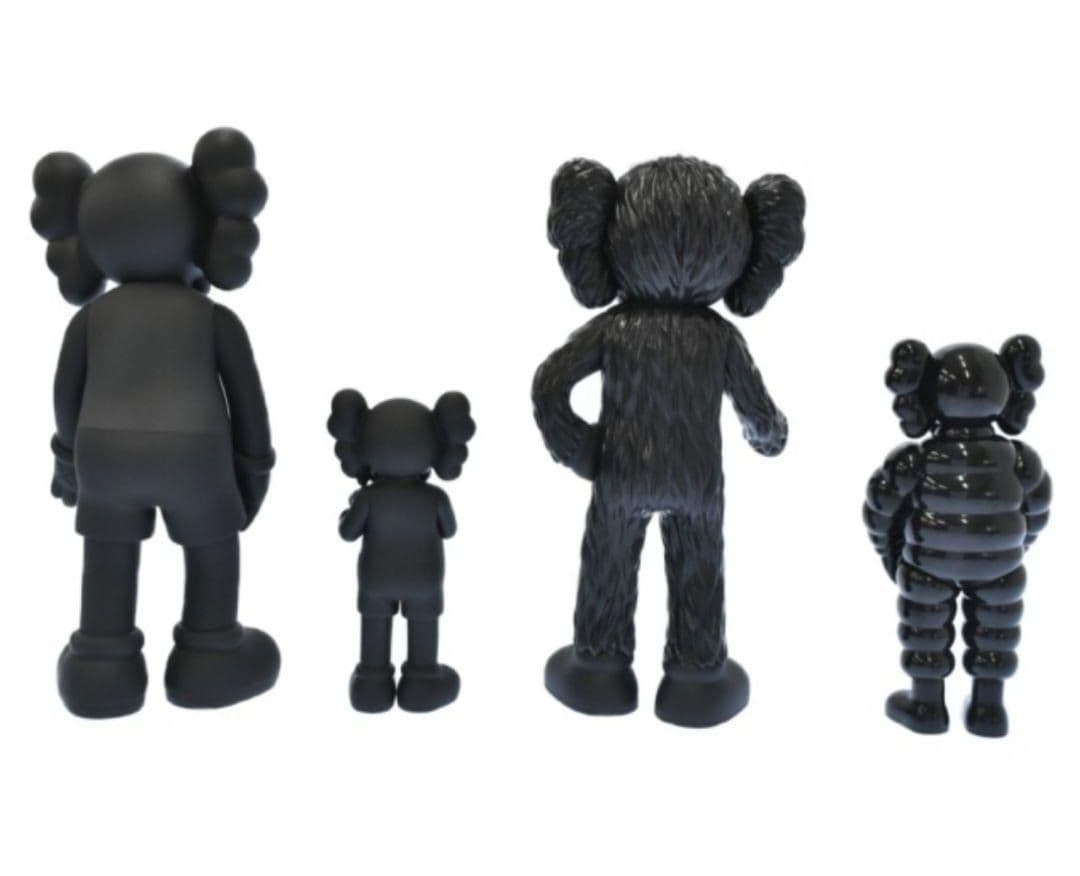 KAWS TOKYO FIRSTフィギュア