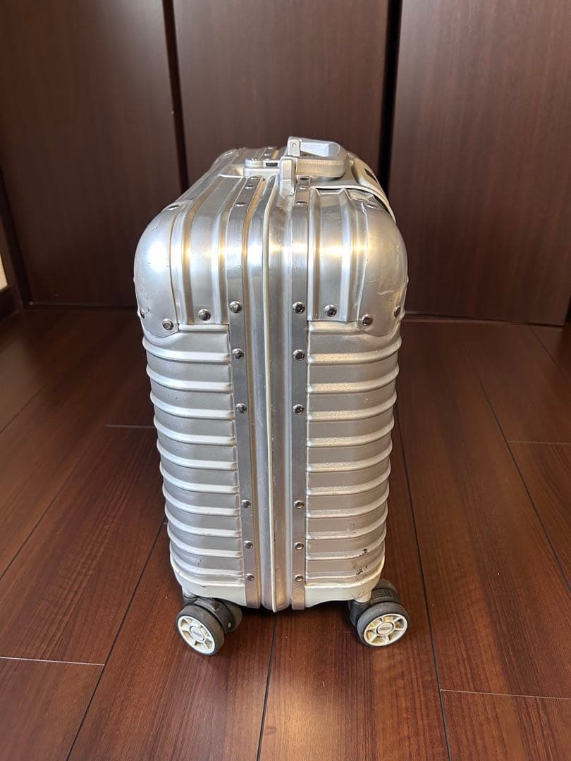 RIMOWA リモワ TOPAS 26L ビジネス4輪 TSA