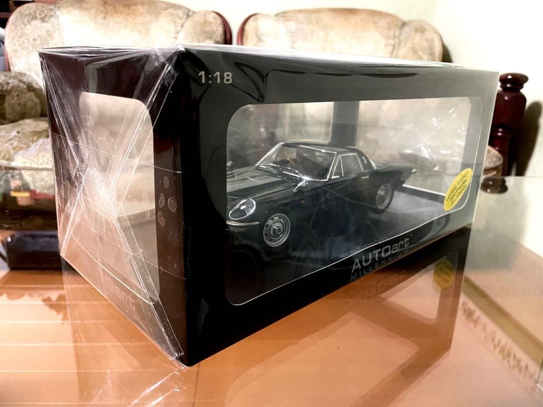 価格変更1/18 オートアート マツダコスモスポーツ 世界900台ブラック未展示