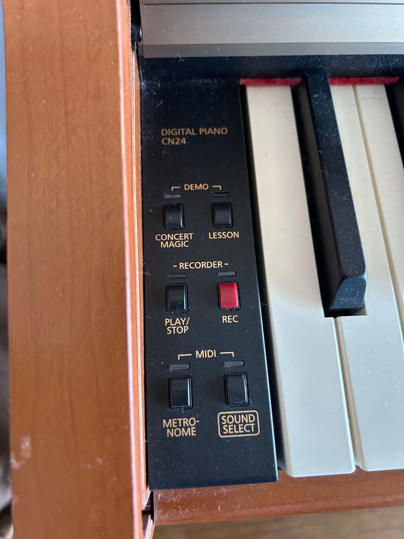 電子ピアノ カワイ CN24C 2014年製 木製 送料込み　椅子別売り
