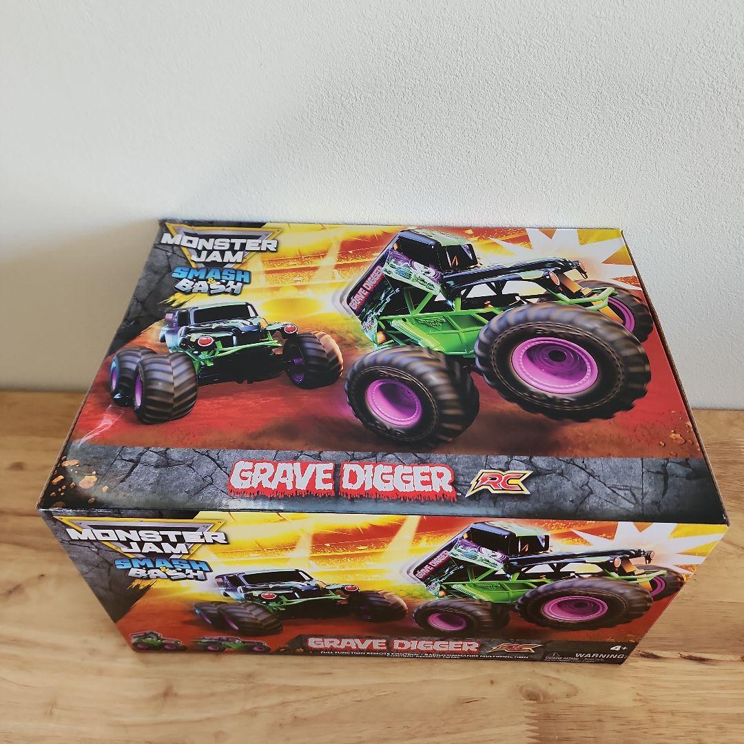 モンスタージャム 巨大 スマッシュ＆バッシュ グレイブディガーモンスタートラック