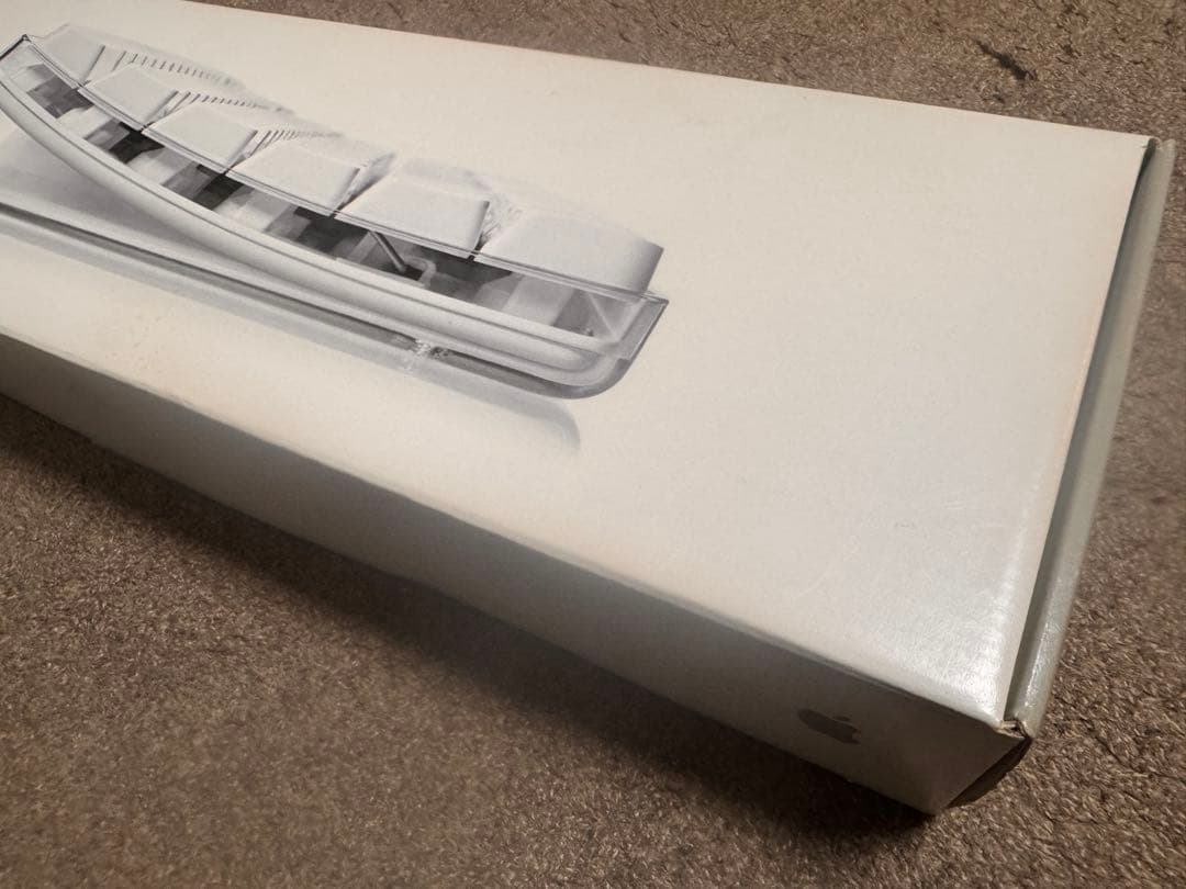 Apple アップル 純正 キーボード M9034J/A ホワイト 新品　未開封