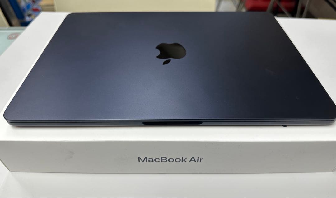 MacBook Air M2. 2022年モデル 本体 スペースグレー