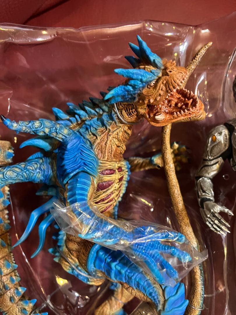 エクスプラス 大怪獣シリーズ ULTRAMAN＆ビースト・ザ・ワン レプティリア