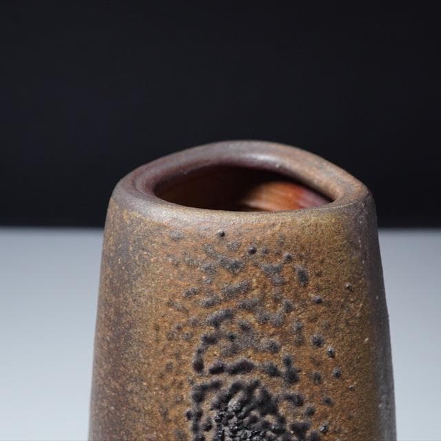 山本雄一　備前三方花入　共箱　茶道具　花器　花瓶　山本陶秀子息