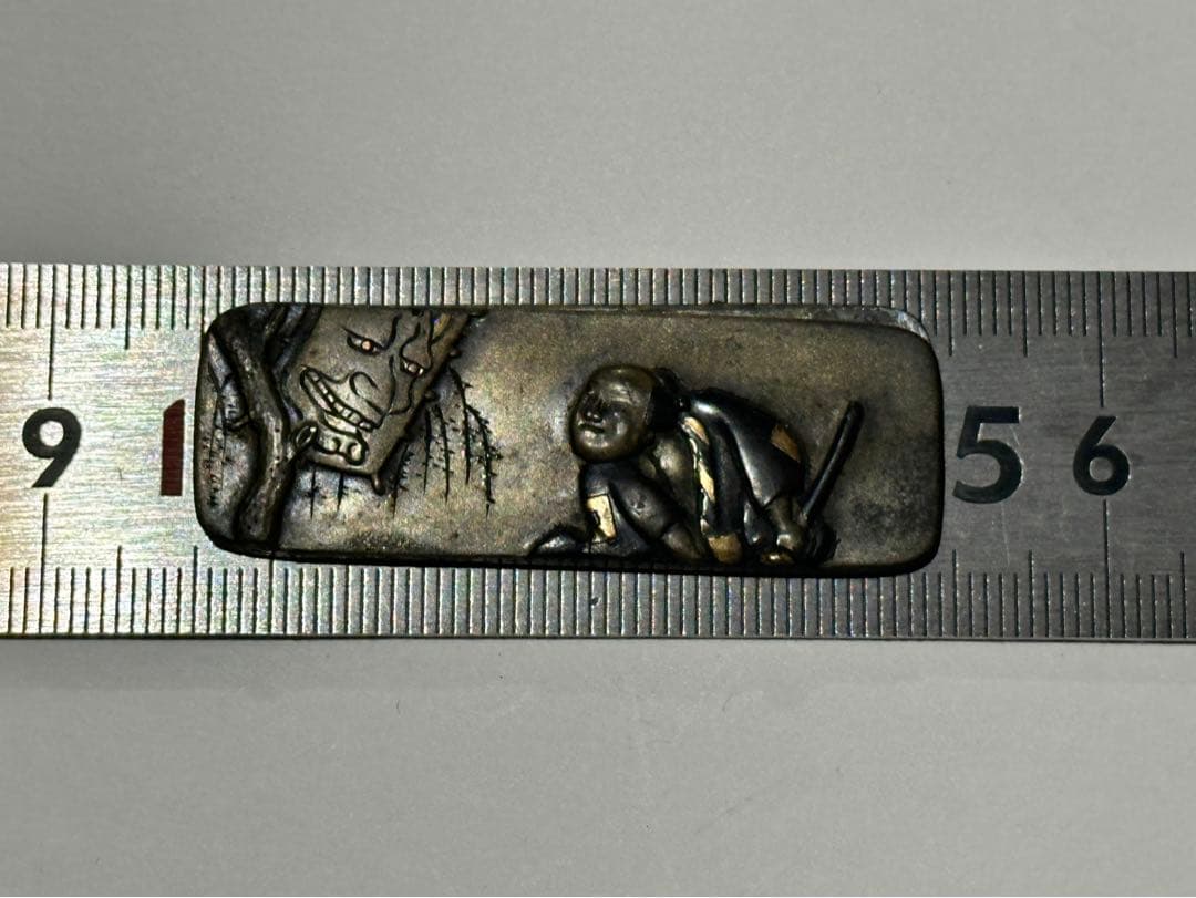 時代 前金具 煙草入 かます 銅製 彫金 金工 象嵌 根付 提物 目貫 妖怪