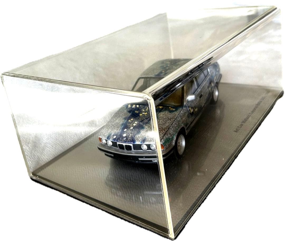 加山又造作　アート模型＋カー冊子 BMW ５シリーズ完成品