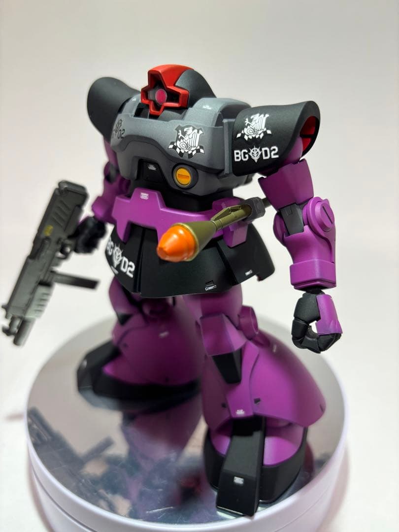 HG ドム(親衛隊仕様)塗装完成品