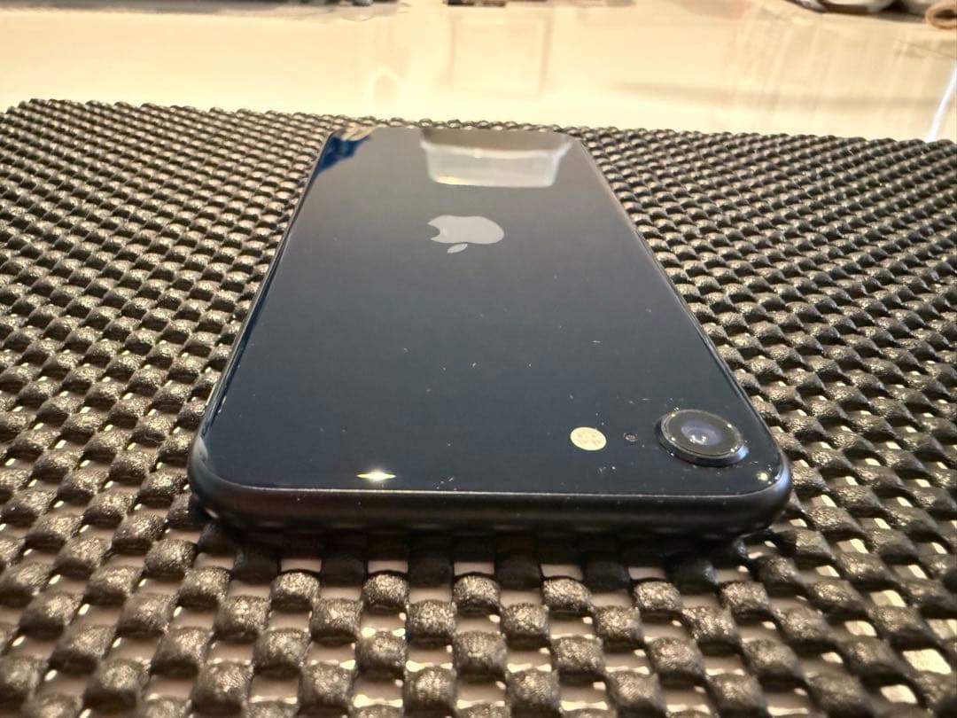 Apple iPhone SE第３世代 ミッドナイト64G SMフリー