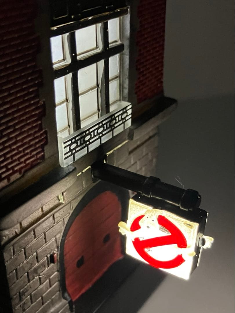 世界限定1984個 ゴーストバスターズ ライトアップスタチュー ファイアハウス