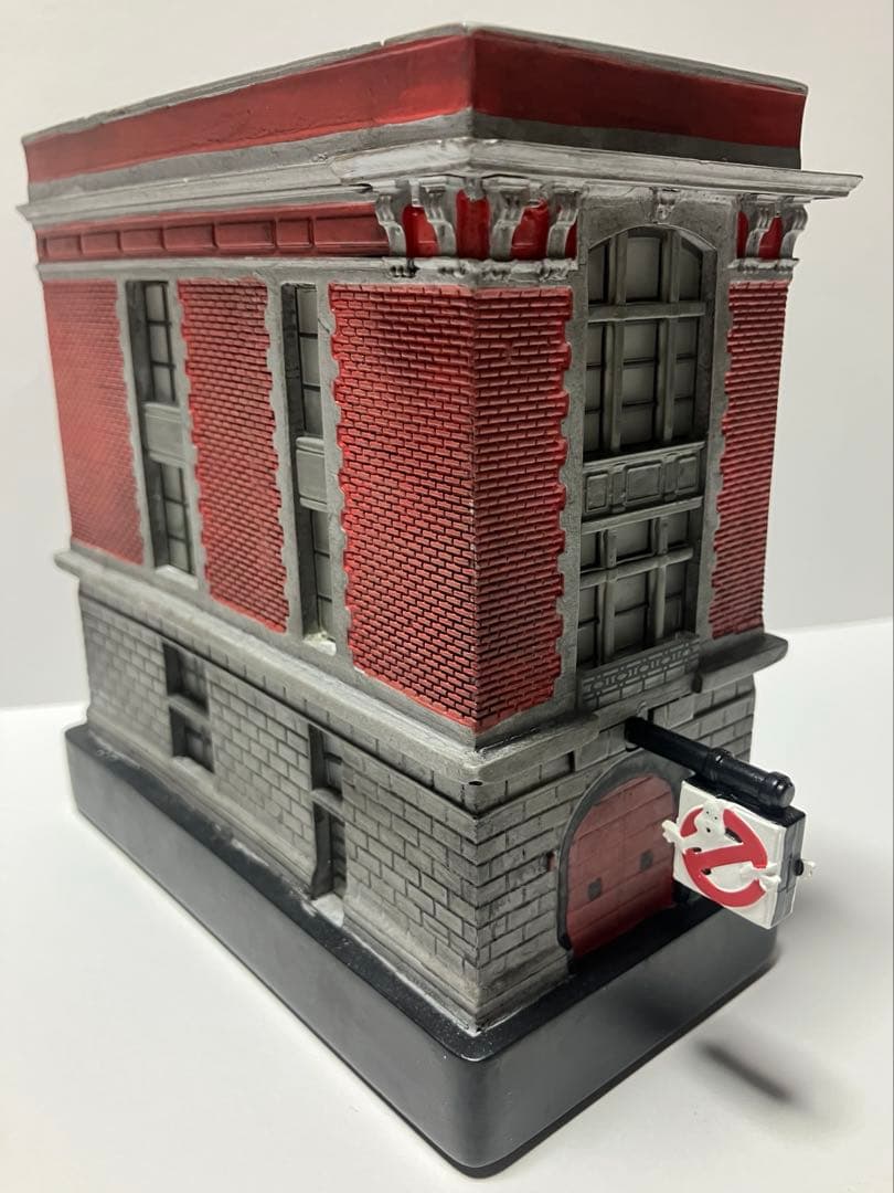 世界限定1984個 ゴーストバスターズ ライトアップスタチュー ファイアハウス