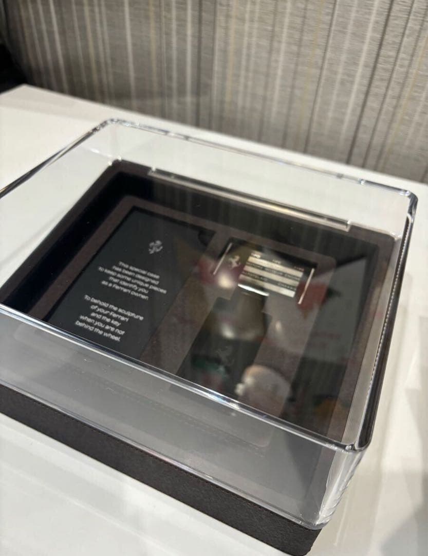 入手困難『FERRARI ROMA SPIDER 』オーナー限定キーBOXケース