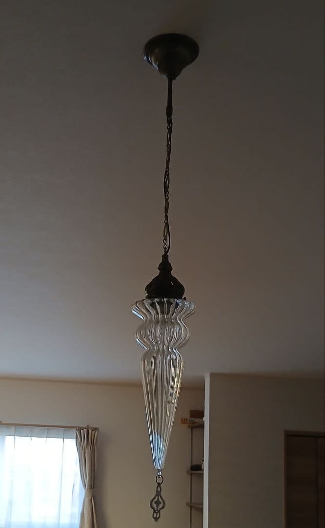 ガラス製 ペンダントライト　ランプシェード　シェードランプ