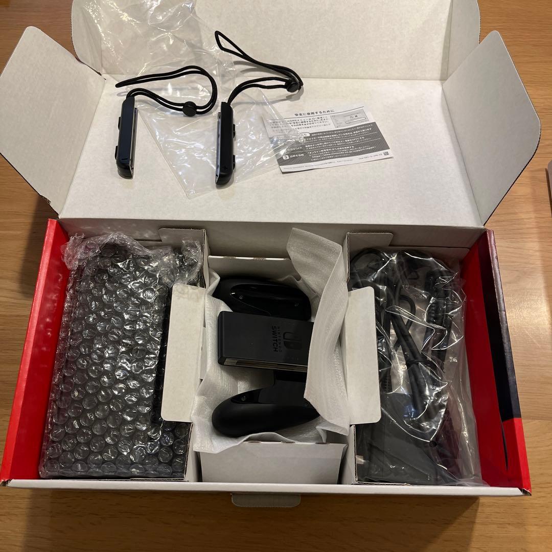 Nintendo Switch 本体 （ジョイコン充電ドックのおまけ付）