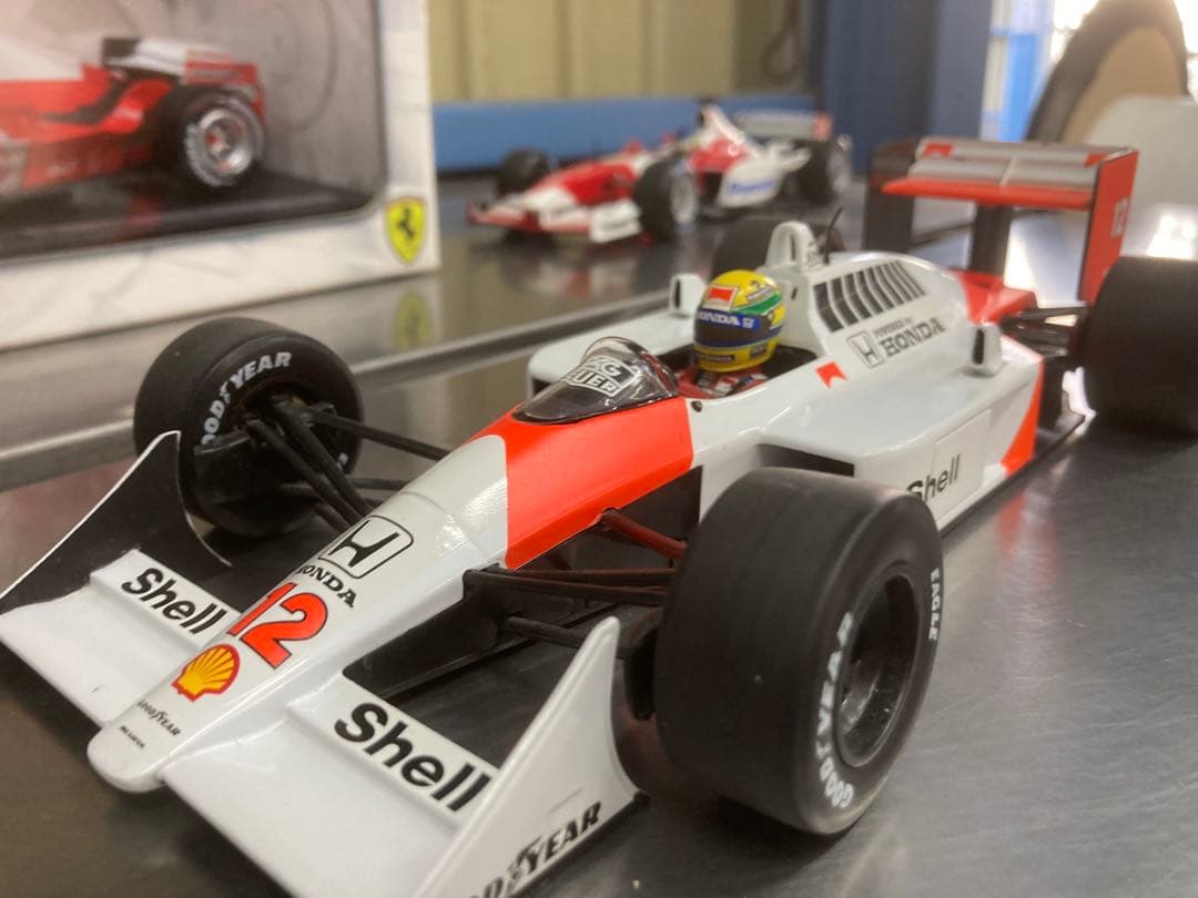 F1ミニカー3台セット 1/18 マクラーレン フェラーリ トヨタ
