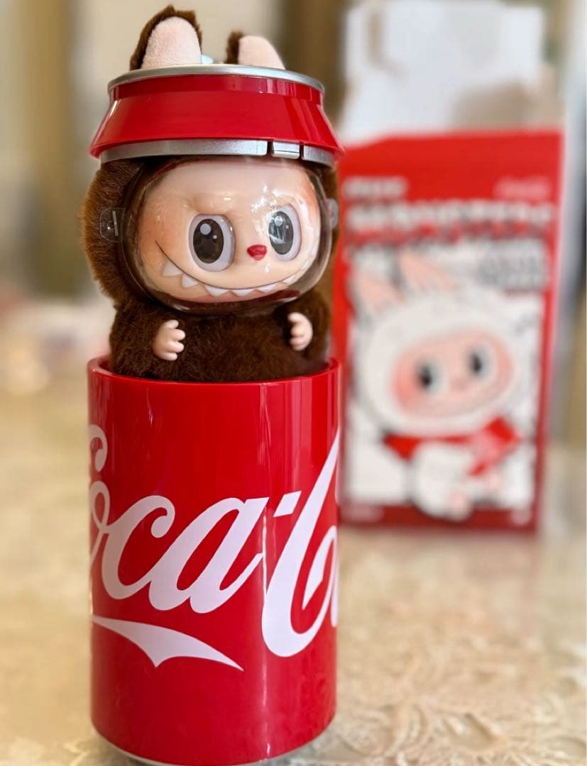 正規品 コカコーラ　ラブブ　Labubu ぬいぐるみ　シークレット