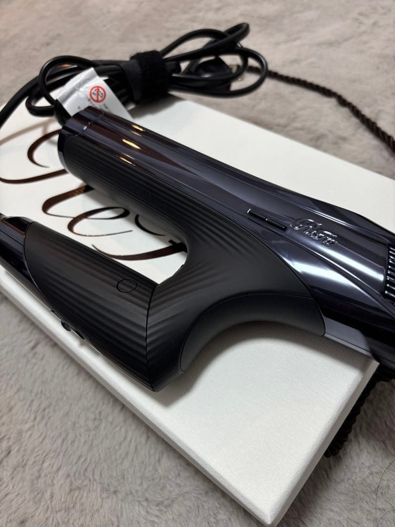 リファ　ドライヤー　S +