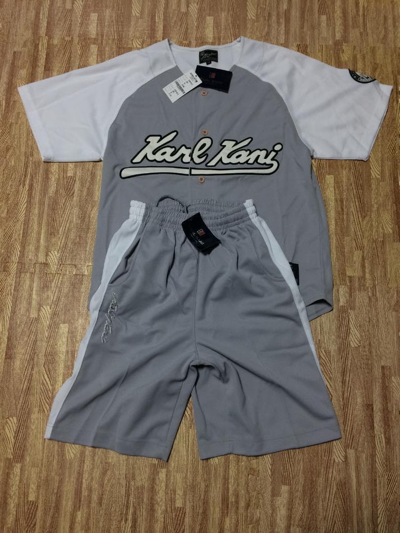 激レア希少 新品 カールカナイ KARL KANI セットアップ スーツ匿名配送