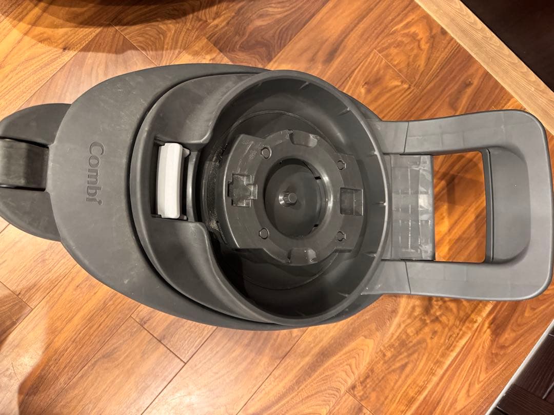 コンビ THE S Air ISOFIX エッグショック CG-TRL