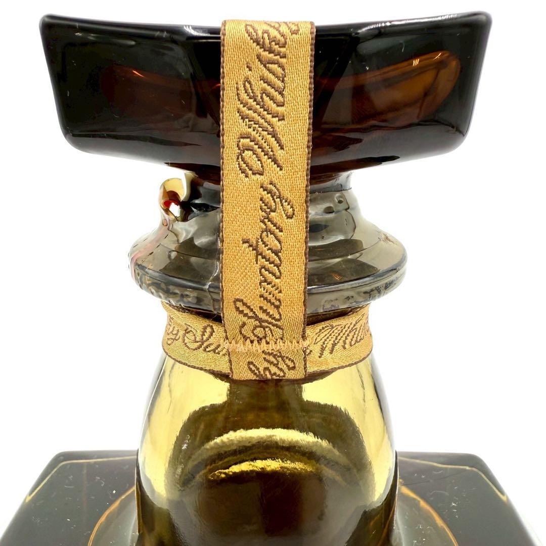 サントリー ローヤル プレミアム 15年　700ml 43% シェリー樽貯蔵