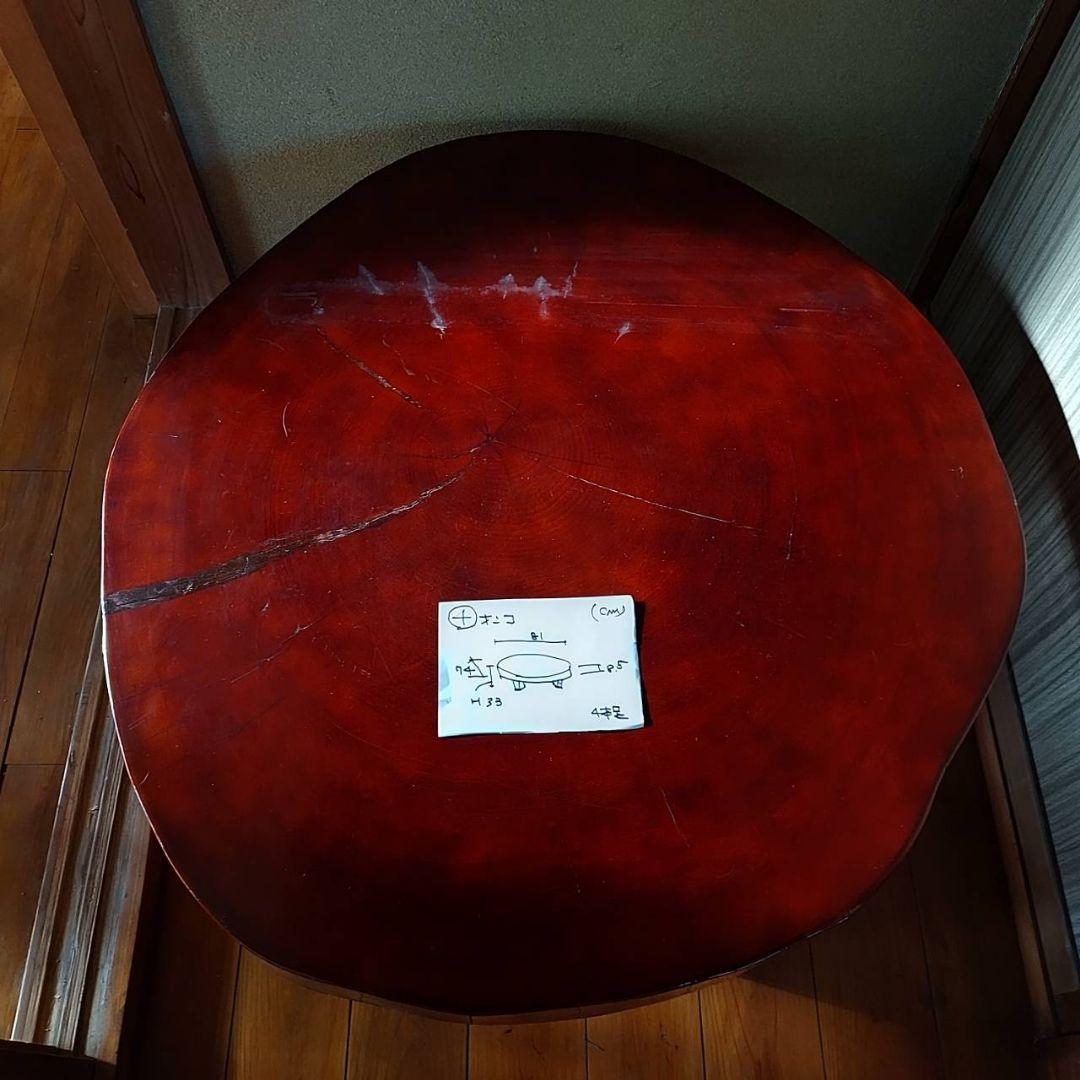 イチイ（一位）の切り株のちゃぶ台です。