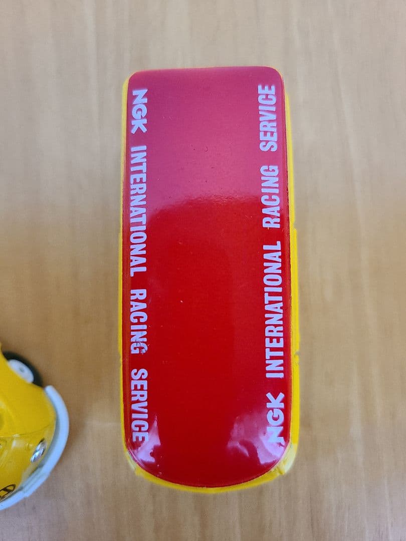 トミカ/Tomika　ビンテージ　VWデリバリーバン(右)