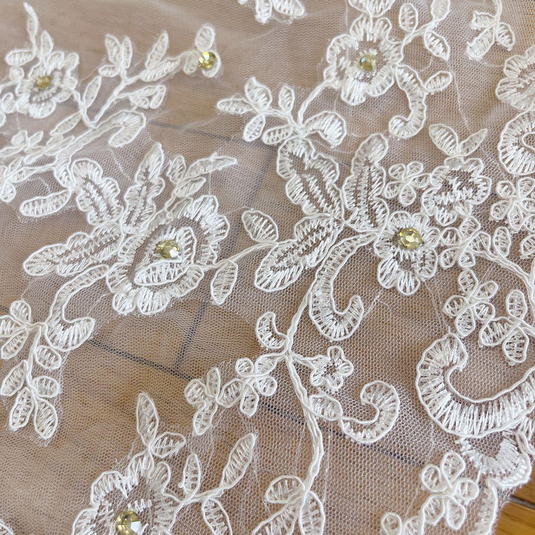 ウェディングドレス　大きいサイズ　M、L、XLの方向け　ホワイト　結婚式　新婦