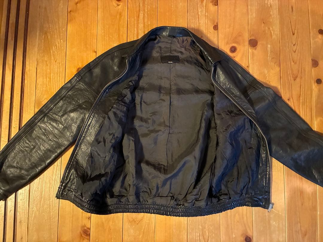 1/16まで値下げ中！ 短丈レザージャケット　黒　ブラック　レザーブルゾン