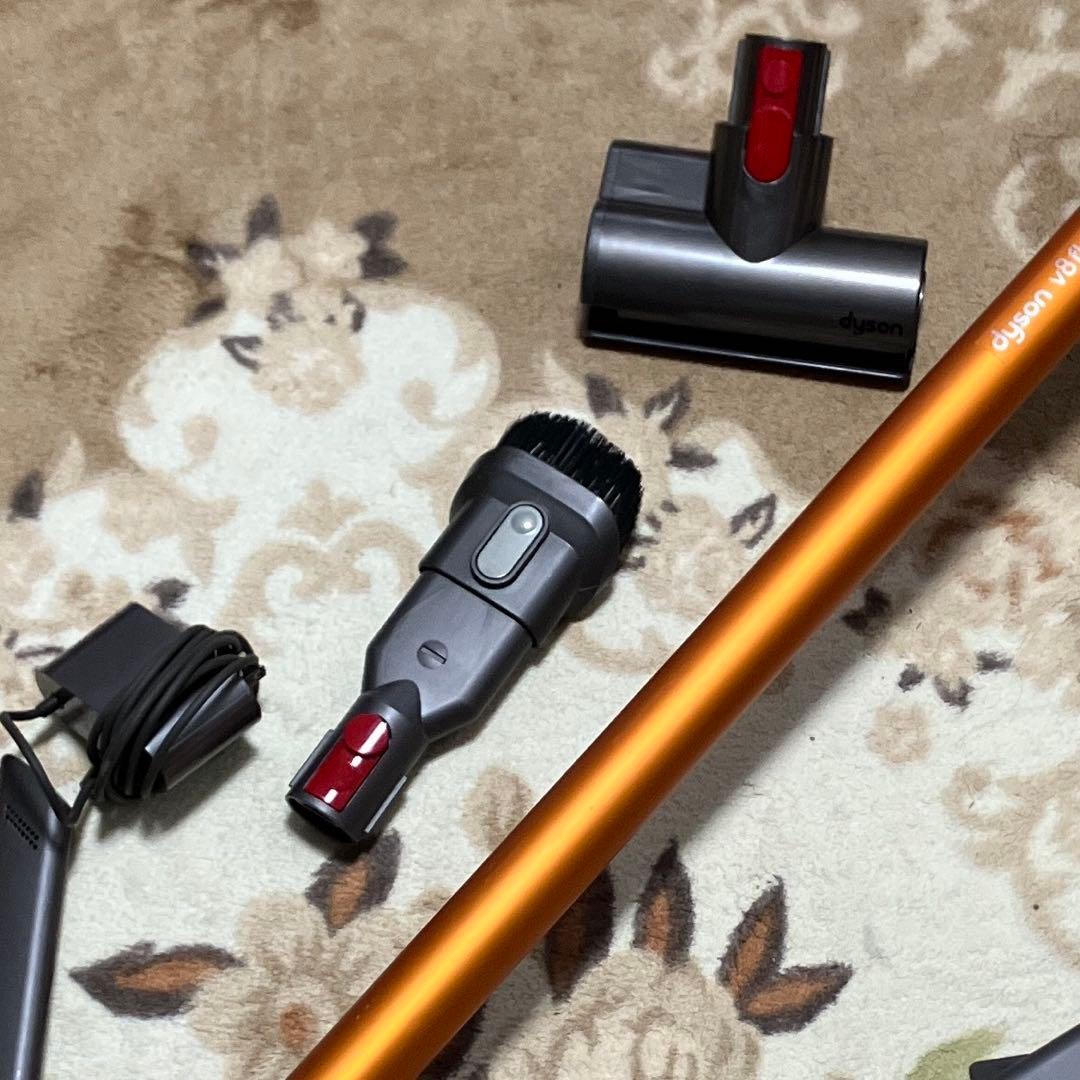 dyson ダイソン V8 fluffy 本体アンド付属品セット