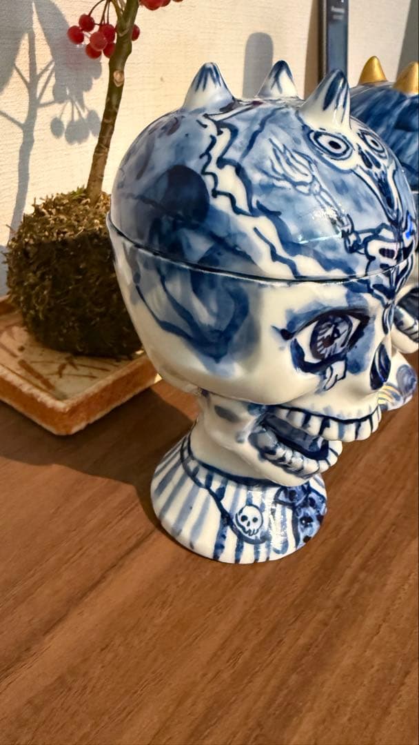 美品スカルデザイン（どくろ）の有田焼キャニスター