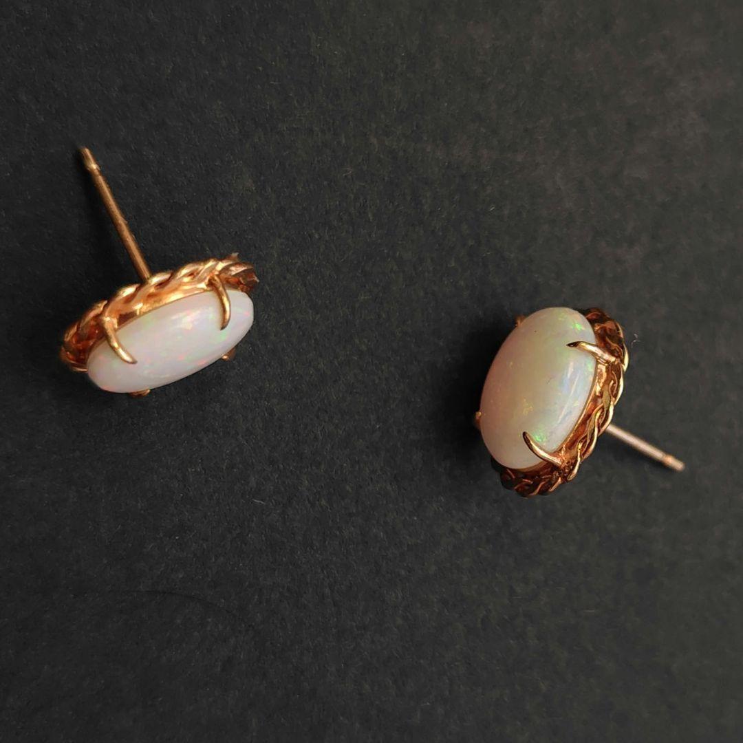 K18　オパールピアス
