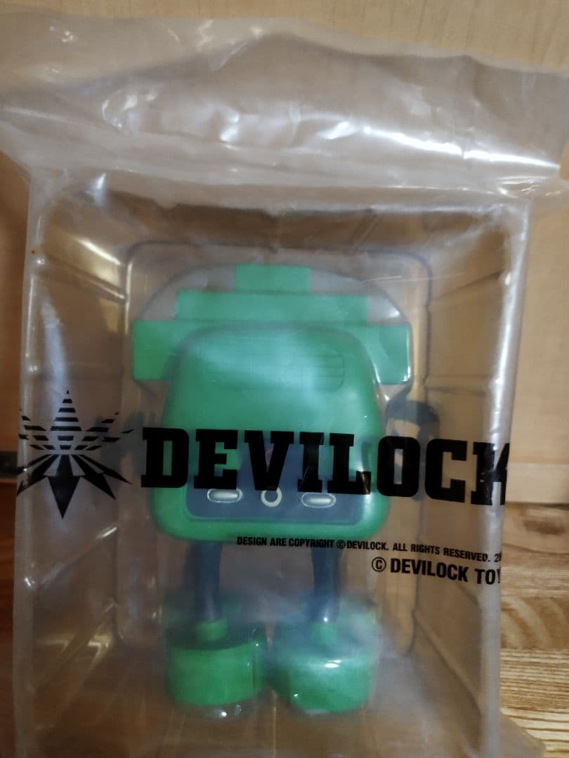 匿名配送無料　未開封品　DEVILLOCK PALMBOY オレンジ　グリーン
