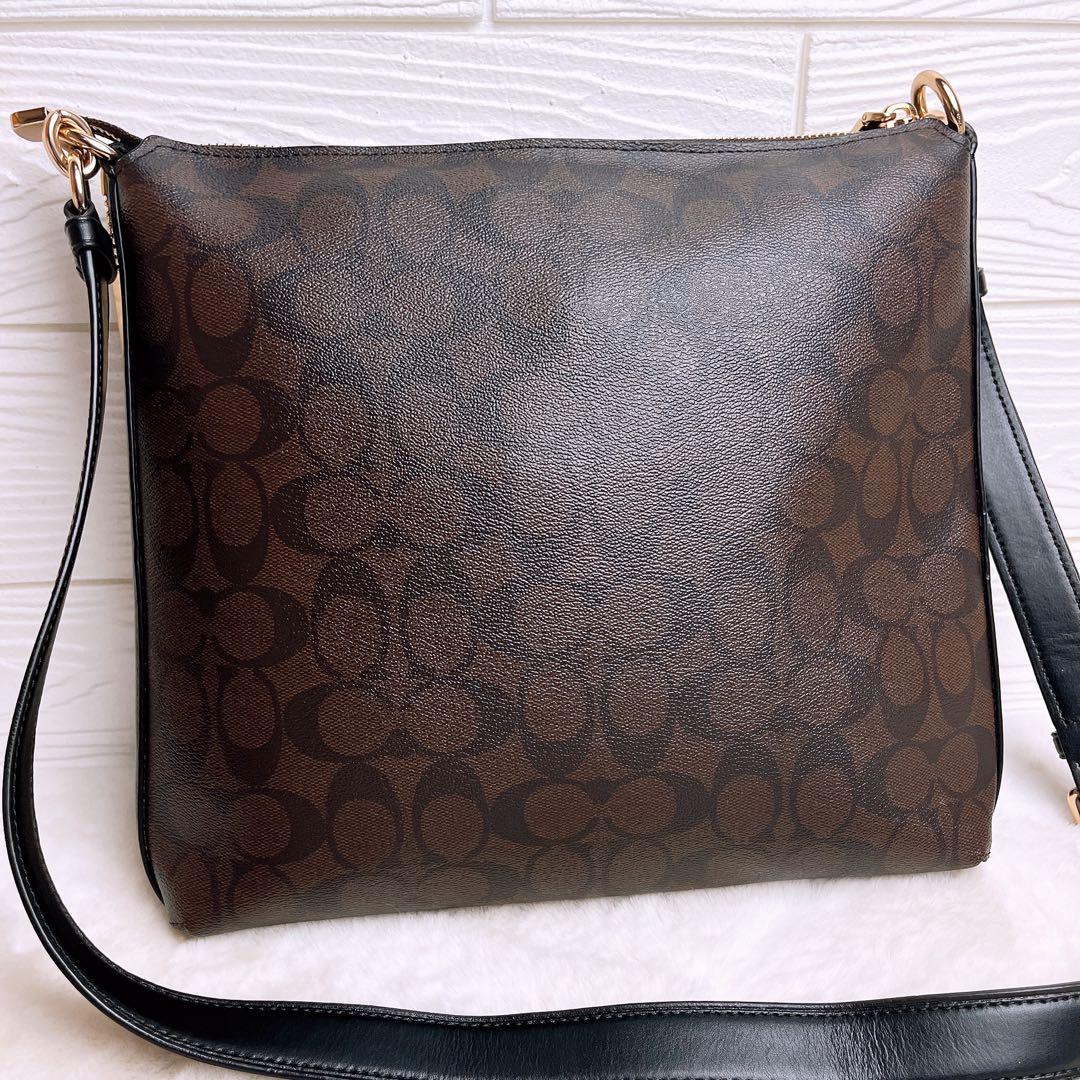 未使用☆COACHコーチ ショルダーバッグ シグネチャー ブラウン