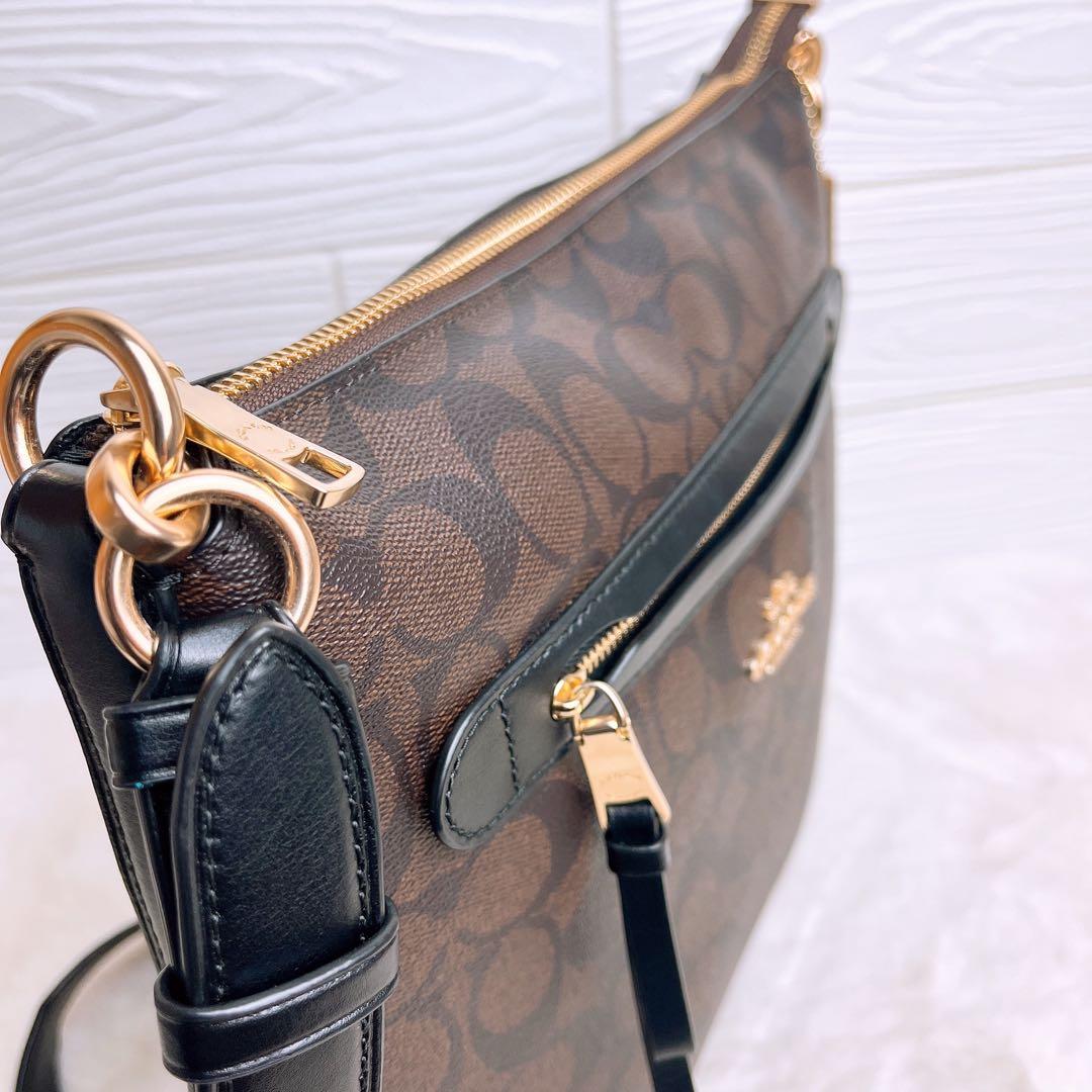 未使用☆COACHコーチ ショルダーバッグ シグネチャー ブラウン