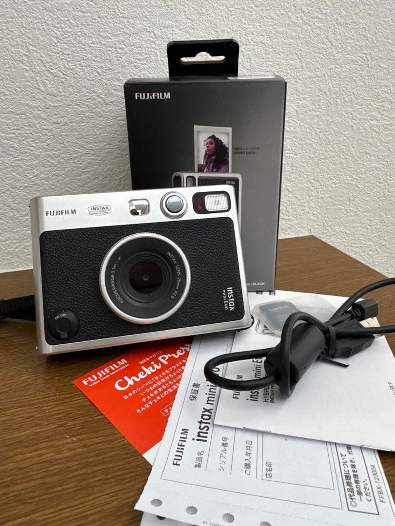 FUJIFILM INSTAX mini Evo インスタントカメラ