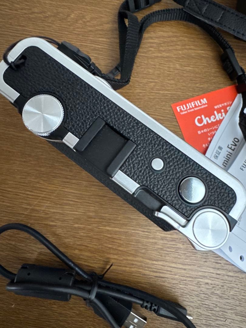 FUJIFILM INSTAX mini Evo インスタントカメラ
