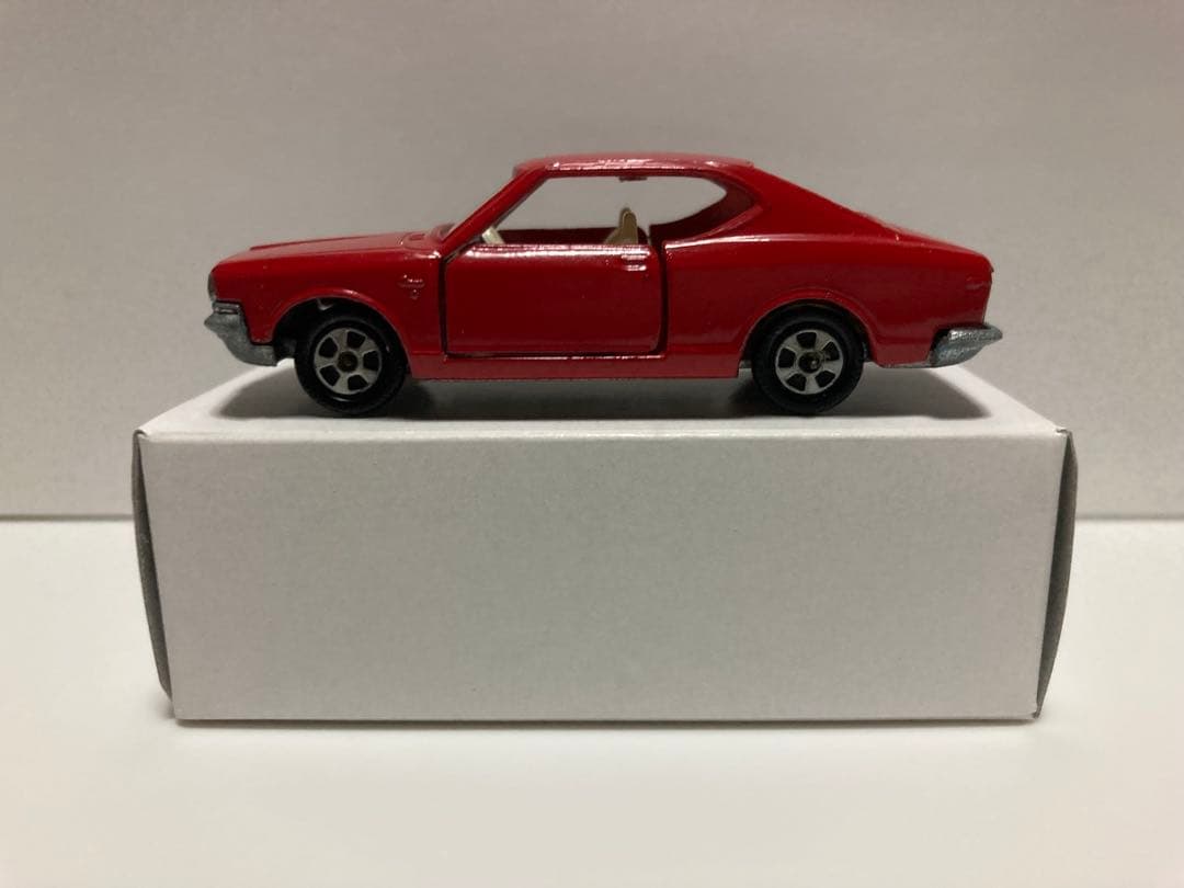 トミカ　日本製　ニュー　コロナ　1700 1Aホイール　赤