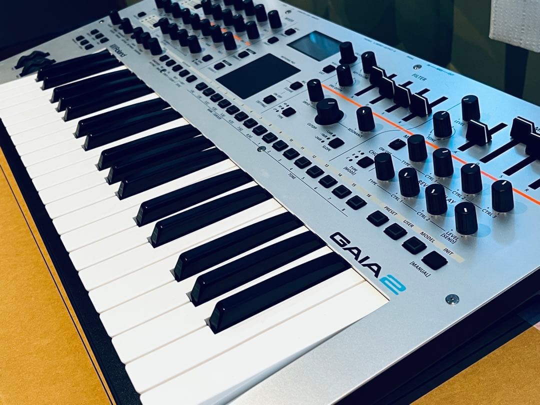 Roland GAIA2 シンセサイザー 37鍵　ほぼ未使用品
