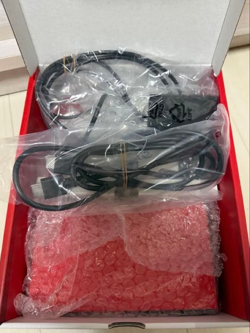 Nintendo Switch有機EL マリオレッド本体と付属品