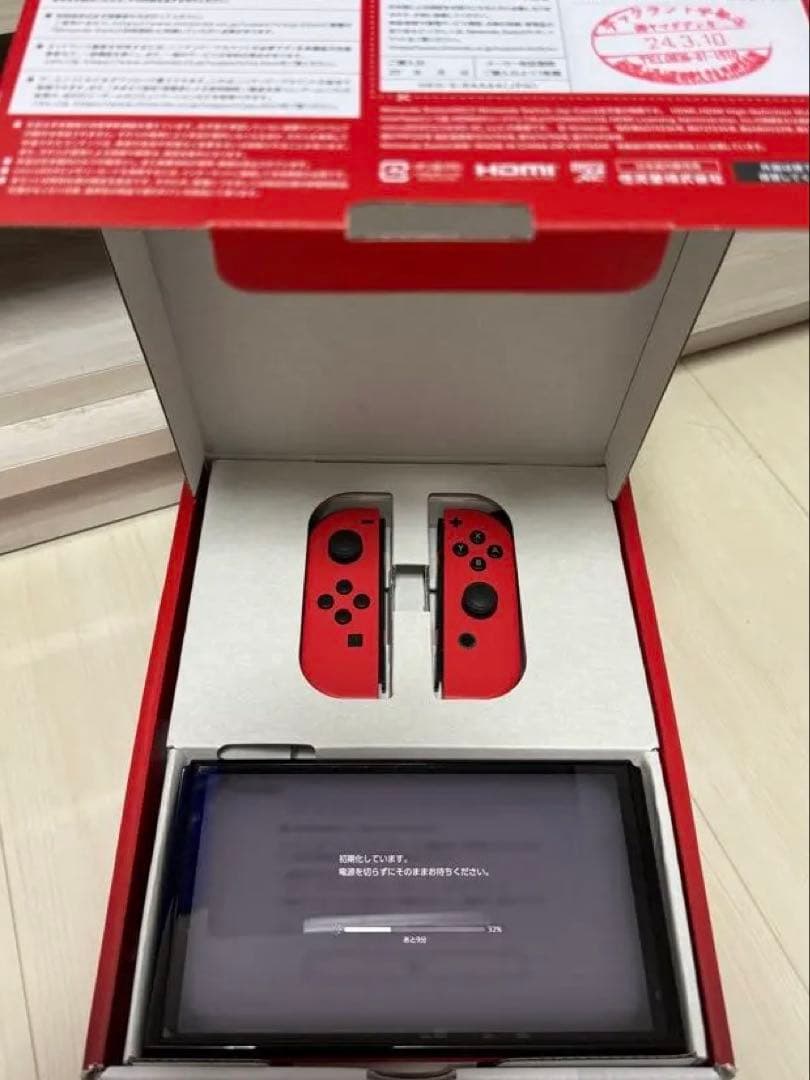 Nintendo Switch有機EL マリオレッド本体と付属品