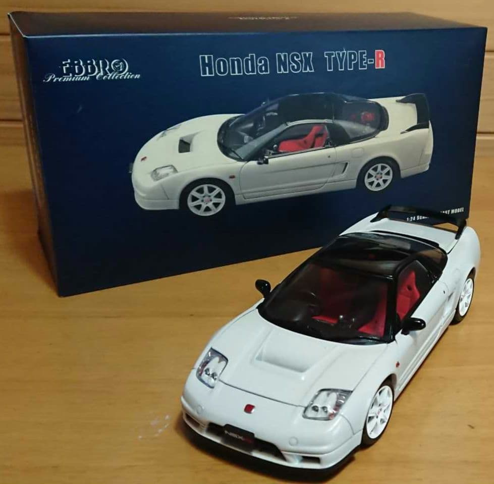 エブロEBBROホンダNSX-R1/24プレミアムコレクションホワイト中古品