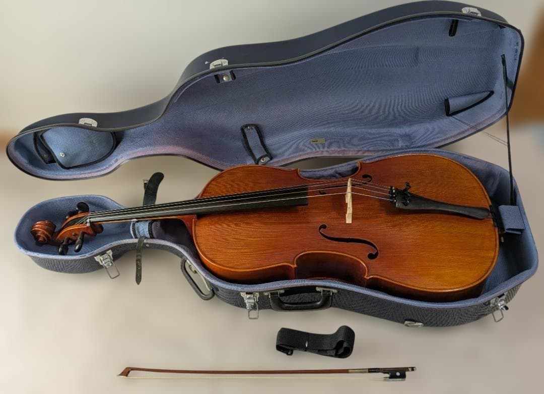 【kaekae専用】チェロ　4/4　2000年制　Walter S. Chen