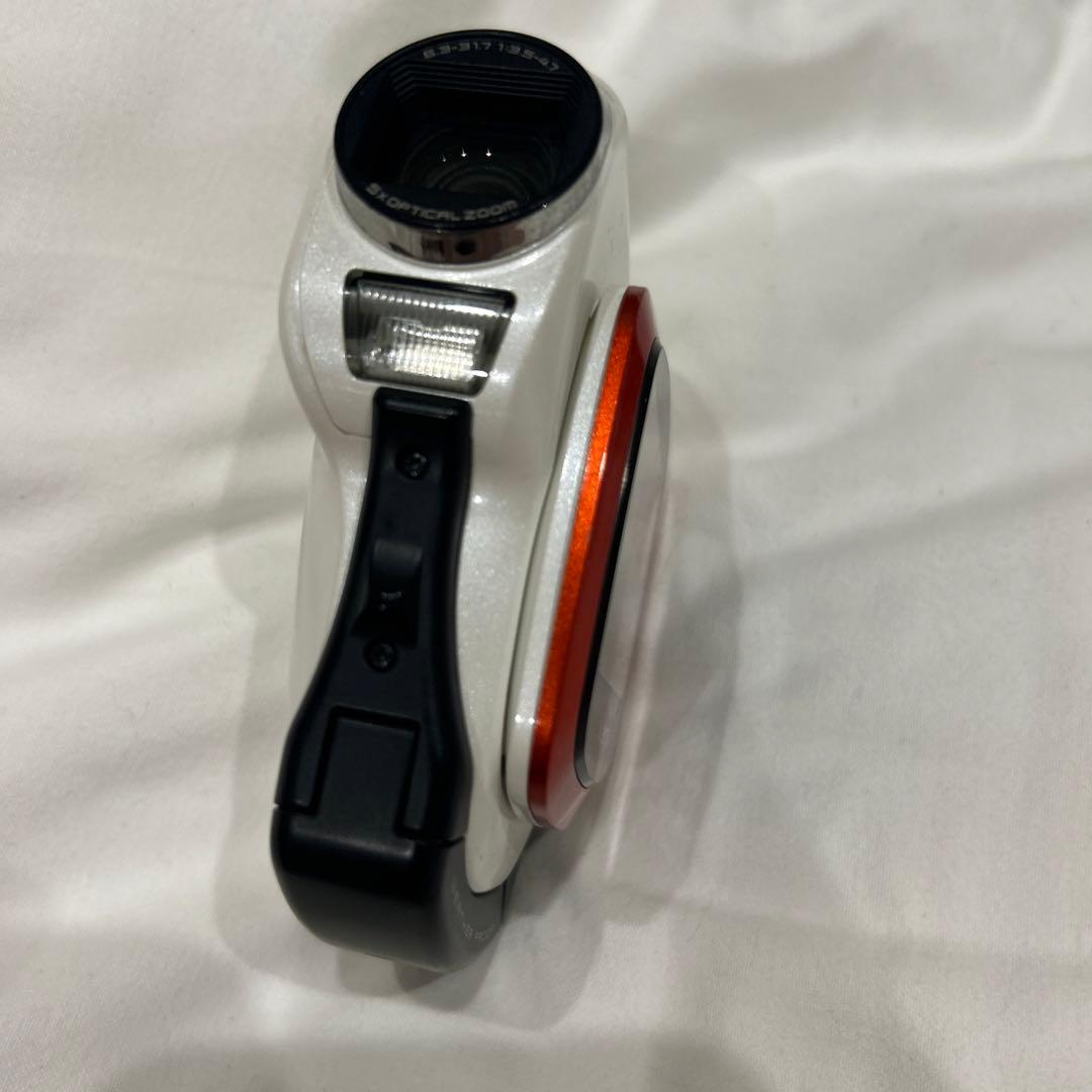 ☆美品☆SANYOデジタルムービーカメラXacti DMX-CA6☆人気稀少☆