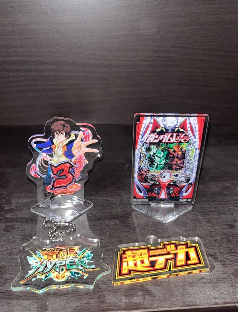 レプリカレバー、PUSHボタン、ジャグラーボタン、ガンダム付録