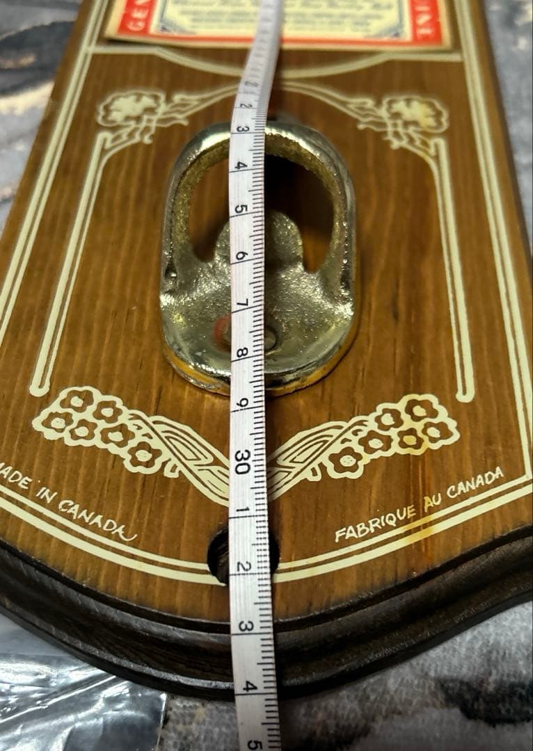 ビンテージ品 バドワイザー（Budweiser）壁掛け式栓抜 希少