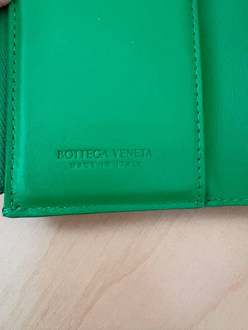 BOTTEGA VENETA グリーン 三つ折り財布